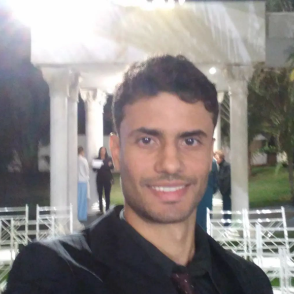 André